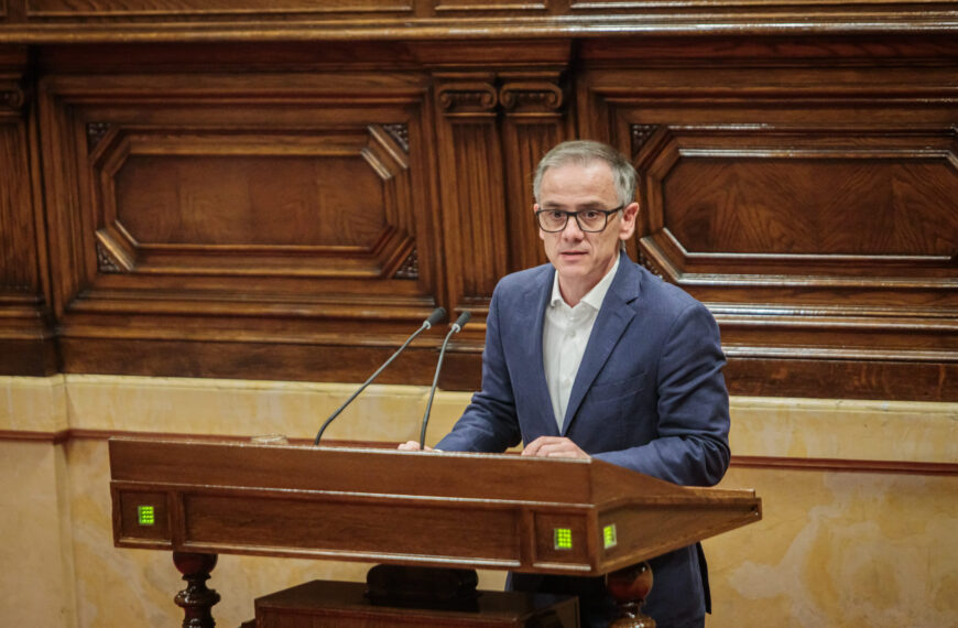 El president parlamentari d'ERC, Josep Maria Jové, intervé en el debat de política general al Parlament de Catalunya